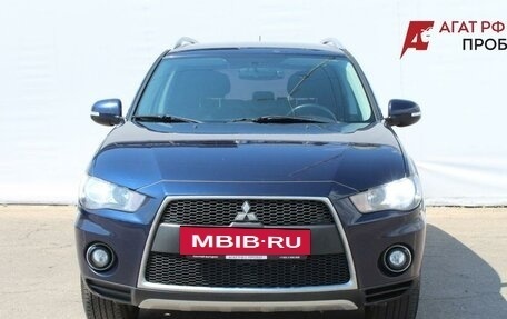 Mitsubishi Outlander III рестайлинг 3, 2012 год, 1 020 000 рублей, 2 фотография