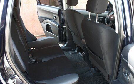 Mitsubishi Outlander III рестайлинг 3, 2012 год, 1 020 000 рублей, 13 фотография