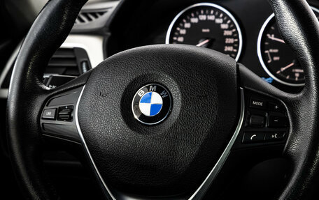 BMW 3 серия, 2017 год, 1 799 000 рублей, 15 фотография