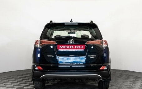 Toyota RAV4, 2018 год, 2 249 000 рублей, 7 фотография