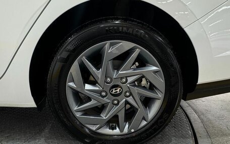 Hyundai Elantra, 2023 год, 2 050 000 рублей, 5 фотография