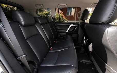 Toyota Land Cruiser Prado 150 рестайлинг 2, 2013 год, 2 799 000 рублей, 16 фотография