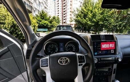 Toyota Land Cruiser Prado 150 рестайлинг 2, 2013 год, 2 799 000 рублей, 13 фотография