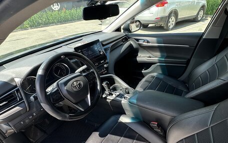 Toyota Camry, 2021 год, 2 900 000 рублей, 9 фотография