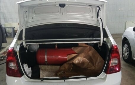 Renault Logan I, 2013 год, 400 000 рублей, 6 фотография