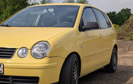 Volkswagen Polo IV рестайлинг, 2001 год, 259 000 рублей, 4 фотография