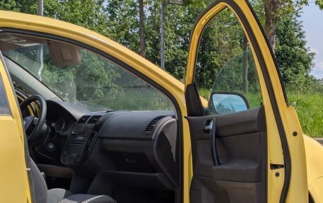 Volkswagen Polo IV рестайлинг, 2001 год, 259 000 рублей, 18 фотография
