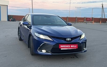 Toyota Camry, 2021 год, 3 150 000 рублей, 7 фотография