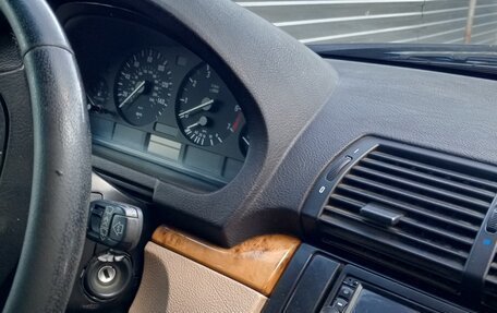 BMW X5, 2001 год, 820 000 рублей, 23 фотография