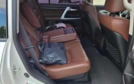 Toyota Land Cruiser 200, 2016 год, 7 050 000 рублей, 8 фотография