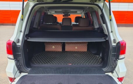 Toyota Land Cruiser 200, 2016 год, 7 050 000 рублей, 9 фотография