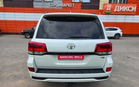 Toyota Land Cruiser 200, 2016 год, 7 050 000 рублей, 5 фотография