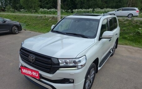 Toyota Land Cruiser 200, 2016 год, 7 050 000 рублей, 6 фотография