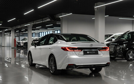 Toyota Camry, 2026 год, 4 500 000 рублей, 4 фотография