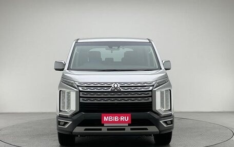 Mitsubishi Delica D:5 I, 2023 год, 2 600 100 рублей, 2 фотография