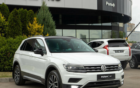 Volkswagen Tiguan II, 2019 год, 2 598 000 рублей, 2 фотография