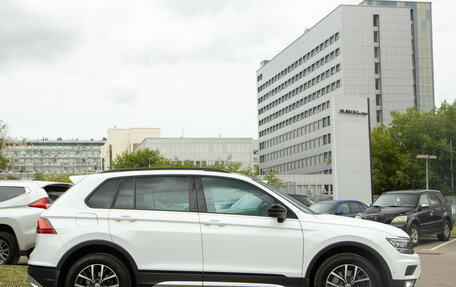 Volkswagen Tiguan II, 2019 год, 2 598 000 рублей, 3 фотография