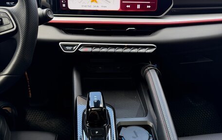 Geely Coolray I, 2024 год, 2 100 000 рублей, 4 фотография