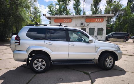 Toyota Land Cruiser Prado 120 рестайлинг, 2004 год, 1 500 000 рублей, 4 фотография