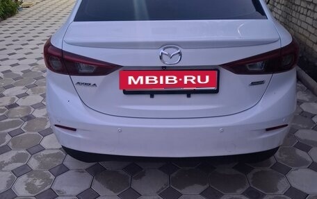 Mazda 3, 2017 год, 1 750 000 рублей, 2 фотография