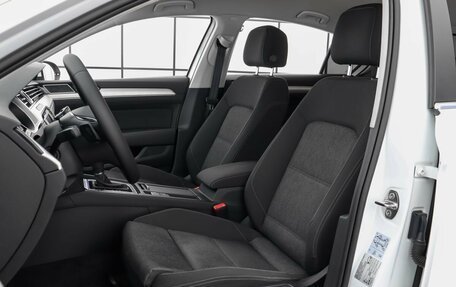 Volkswagen Passat B8 рестайлинг, 2015 год, 1 999 000 рублей, 8 фотография