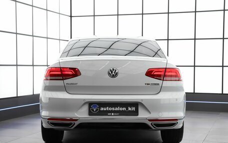 Volkswagen Passat B8 рестайлинг, 2015 год, 1 999 000 рублей, 5 фотография