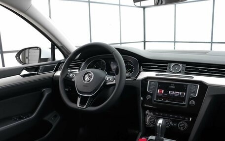 Volkswagen Passat B8 рестайлинг, 2015 год, 1 999 000 рублей, 7 фотография