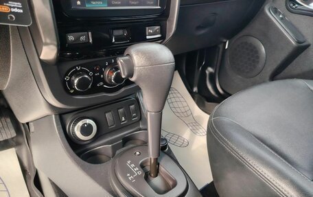 Renault Duster I рестайлинг, 2017 год, 1 396 000 рублей, 8 фотография