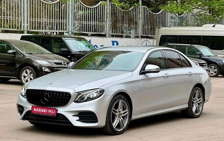 Mercedes-Benz E-Класс, 2020 год, 2 100 000 рублей, 1 фотография