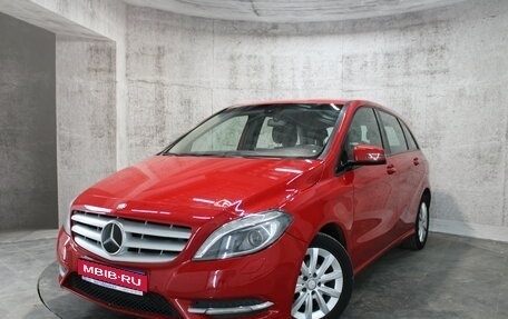 Mercedes-Benz B-Класс, 2013 год, 1 065 000 рублей, 1 фотография