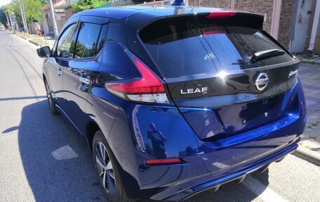 Nissan Leaf II, 2021 год, 2 600 000 рублей, 5 фотография