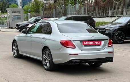 Mercedes-Benz E-Класс, 2020 год, 2 100 000 рублей, 11 фотография