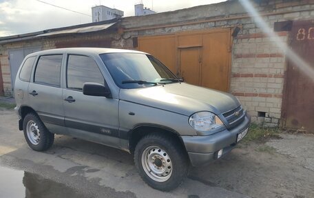 Chevrolet Niva I рестайлинг, 2005 год, 290 000 рублей, 4 фотография
