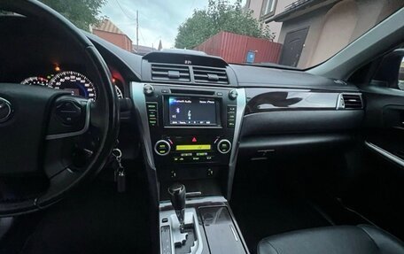 Toyota Camry, 2014 год, 1 650 000 рублей, 6 фотография