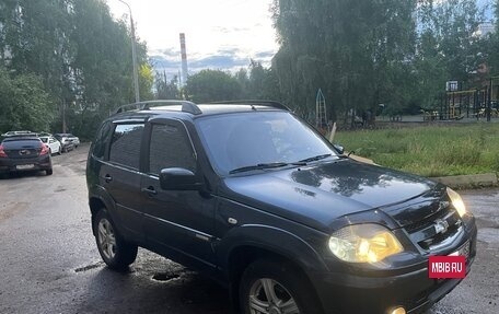 Chevrolet Niva I рестайлинг, 2013 год, 450 000 рублей, 2 фотография