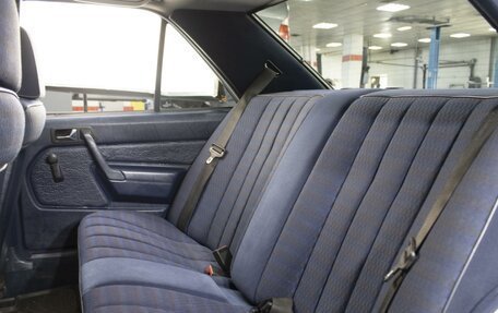 Mercedes-Benz 190 (W201), 1990 год, 420 000 рублей, 9 фотография