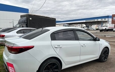 KIA Rio IV, 2018 год, 1 250 000 рублей, 5 фотография