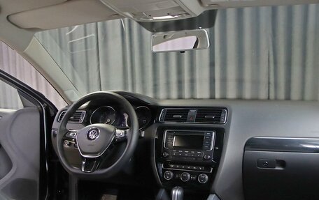 Volkswagen Jetta VI, 2015 год, 999 000 рублей, 5 фотография
