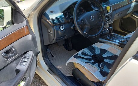 Mercedes-Benz E-Класс, 2009 год, 1 200 000 рублей, 13 фотография