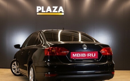 Volkswagen Jetta VI, 2013 год, 1 109 000 рублей, 3 фотография