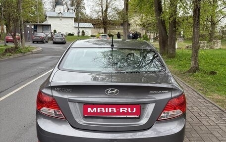 Hyundai Solaris II рестайлинг, 2011 год, 850 000 рублей, 2 фотография