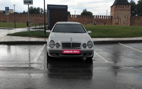 Mercedes-Benz CLK-Класс, 1998 год, 370 000 рублей, 1 фотография