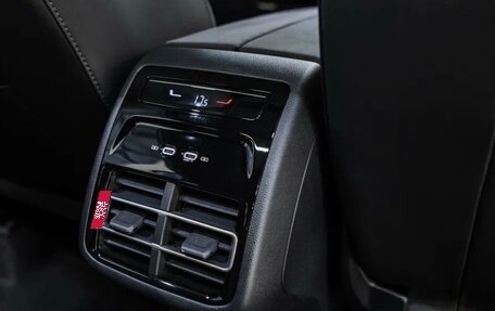 Volkswagen Tiguan, 2026 год, 4 750 000 рублей, 17 фотография
