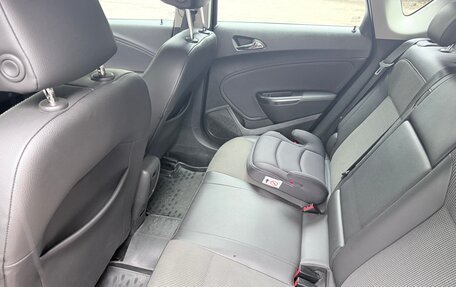 Opel Astra J, 2010 год, 550 000 рублей, 7 фотография