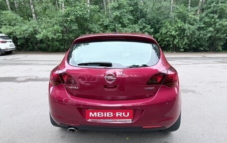 Opel Astra J, 2010 год, 550 000 рублей, 4 фотография
