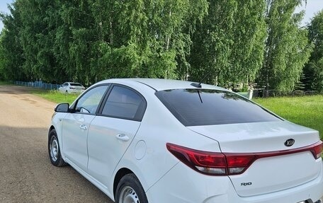KIA Rio IV, 2021 год, 935 000 рублей, 4 фотография