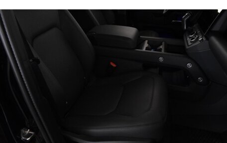 Land Rover Defender II, 2026 год, 15 925 000 рублей, 7 фотография