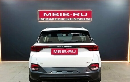 FAW Bestune T77, 2024 год, 2 035 000 рублей, 5 фотография