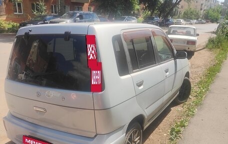 Nissan Cube II, 2001 год, 280 000 рублей, 3 фотография