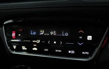 Honda Vezel, 2019 год, 2 050 000 рублей, 18 фотография